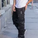 M6 modelo negro.webp